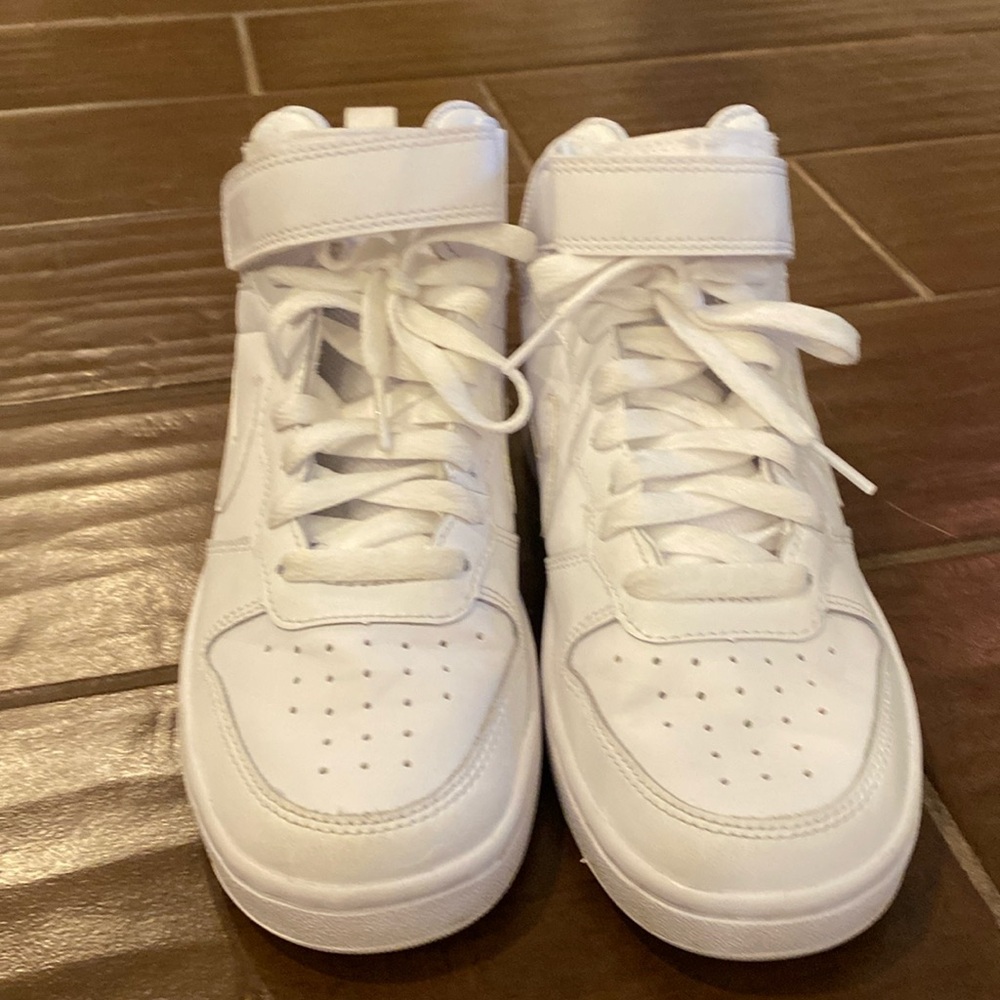 White Nike shoes